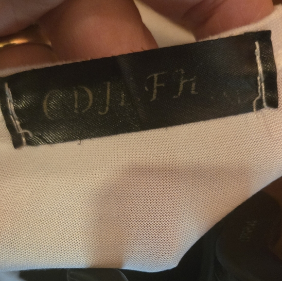 Vogue Graphic Short Sleeve White Tee SzM - Picture 7 of 7